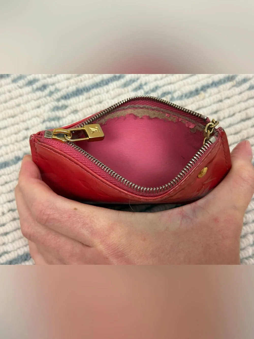 LOUIS VUITTON Vintage Y2K Classic Red Monogram Vernis Key Pouch Pouchette Cles
